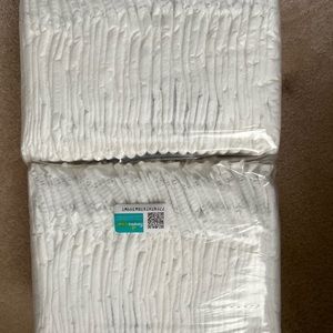 Size one pampers diapers